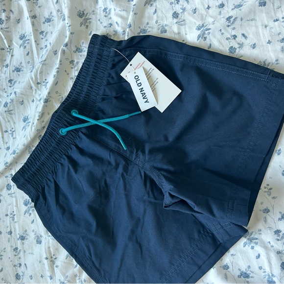 selling 14 items! boys clothes, meant for 6-10 yr olds! - Picture 11 of 14